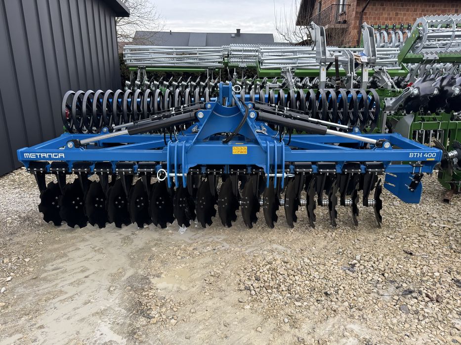 Brona talerzowa hydrauliczna hydraulicznie Metanga BTH 4;4,5;5;5,5;6m