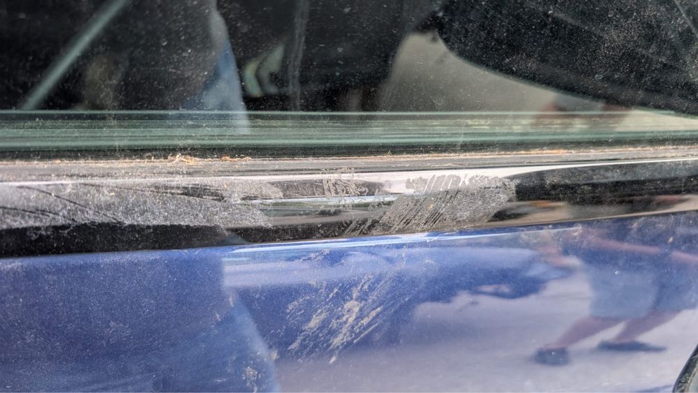 Дверь передня права Tesla S Plaid