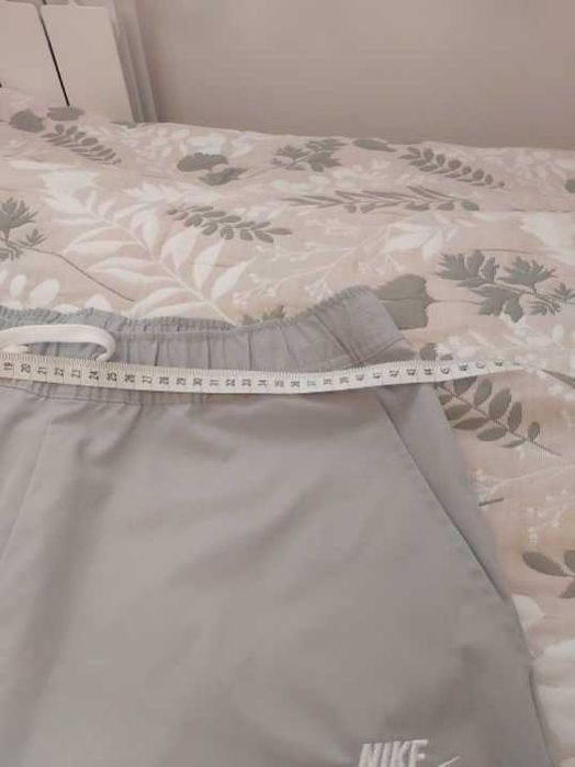 Spodnie dresowe Nike jasnoszare
