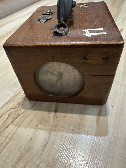 Zegar Gołębiarski  Benzing