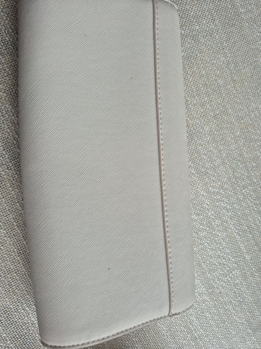 Клатч бежевий в гарному стані