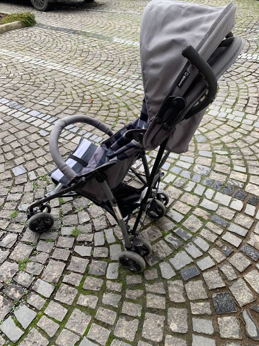 Прогулянкова коляска