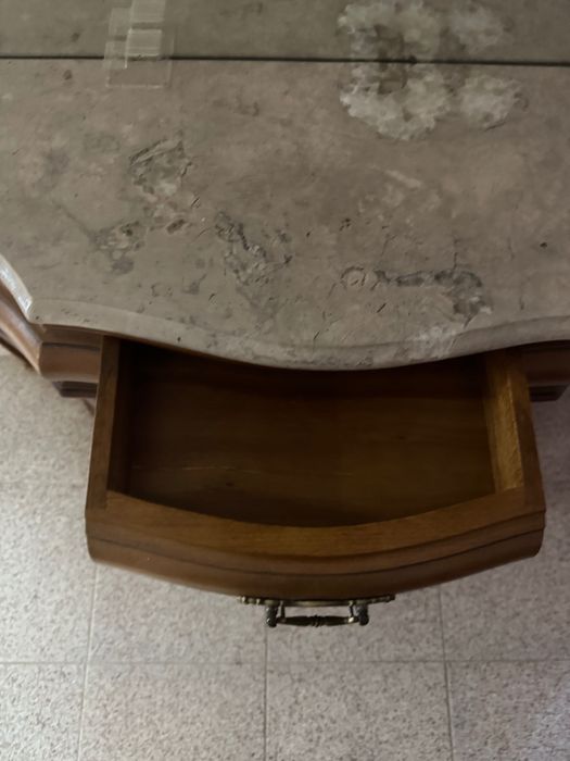 Móvel de Entrada com Espelho – Estilo Clássico