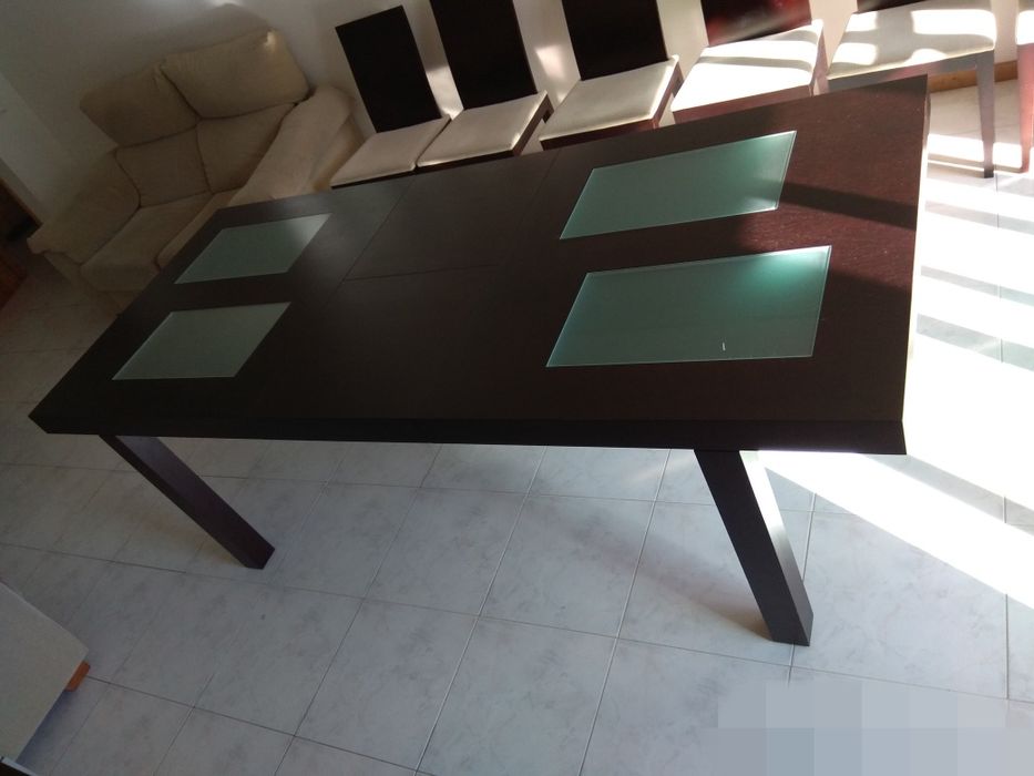 Mesa em madeira extensível/ Mobília de sala