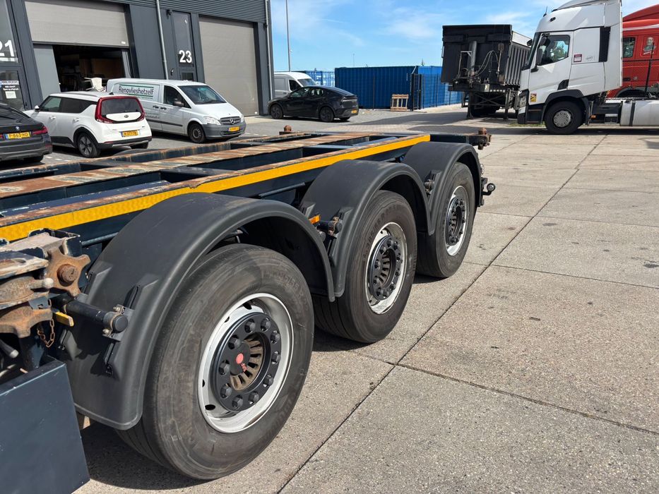 Broshuis porta contentores 2011 irreprensivel .. top top