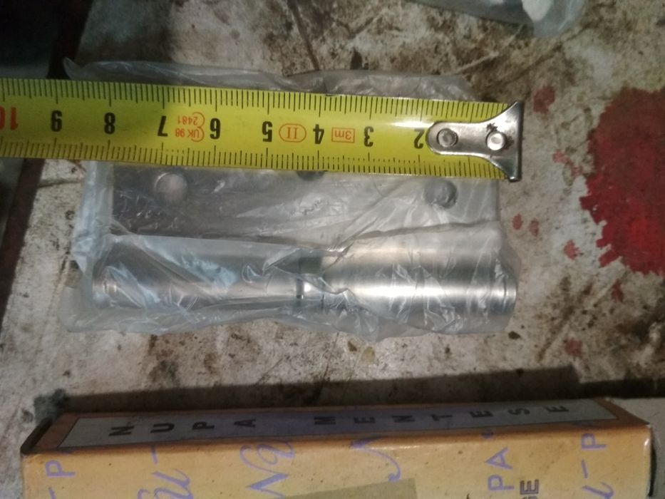 Петли дверные, новые