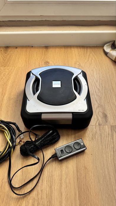 Alpine SWE-1000 subwoofer aktywny tuba pod siedzenie