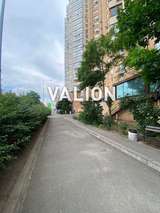 Без% Продаж 1 кімнатної квартири студії вул. Саперно Слобідська 22