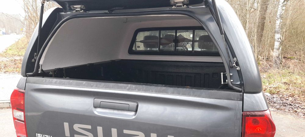 ISUZU  D max   Automat 4x4