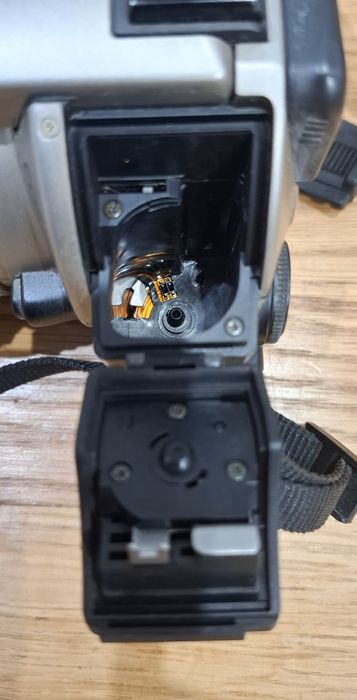 Canon EOSIX plus Sigma 28-200