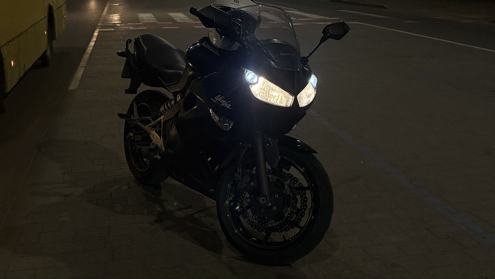 Kawasaki ninja 400r