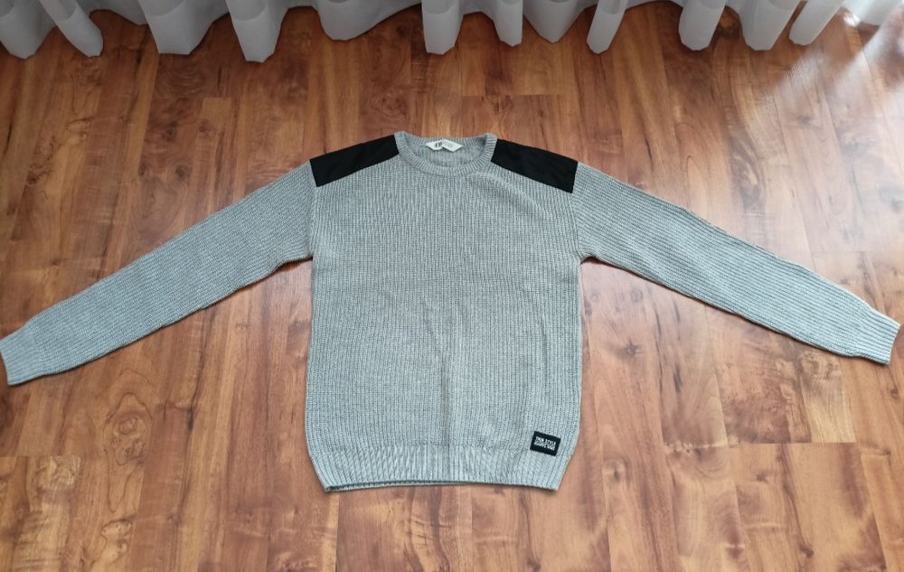 Swetr 158/164 H&M . Stan idealny!