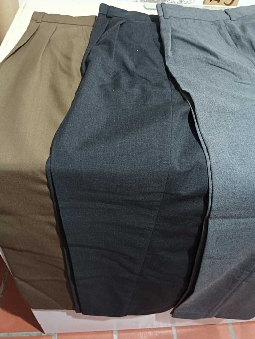 3 pares calças clássicas, tamanho 50