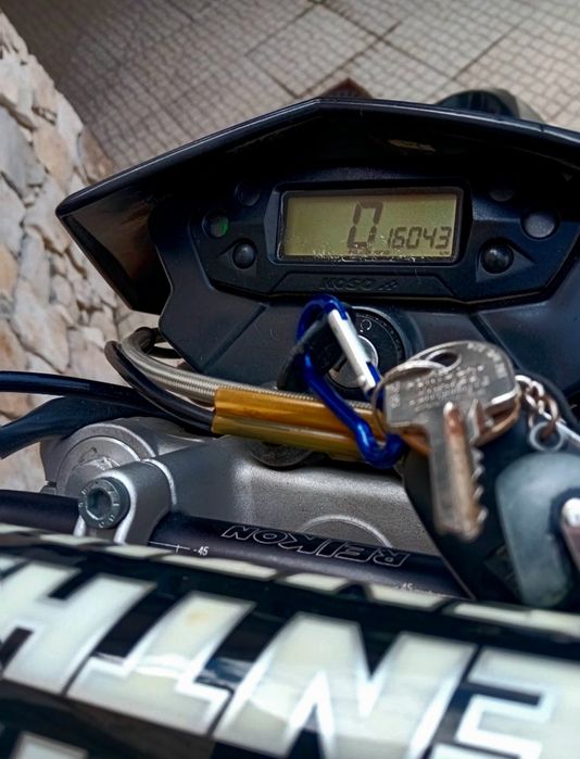 Troco AJP PR4 SM + €€€/Moto 4.