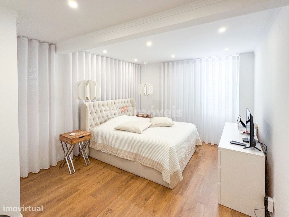 Moradia T4 c/ Jardim e Piscina