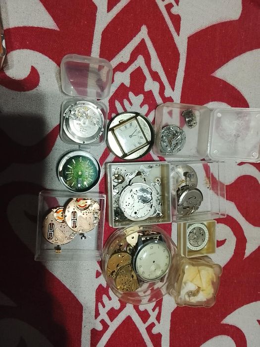Lote de pecas para relógios