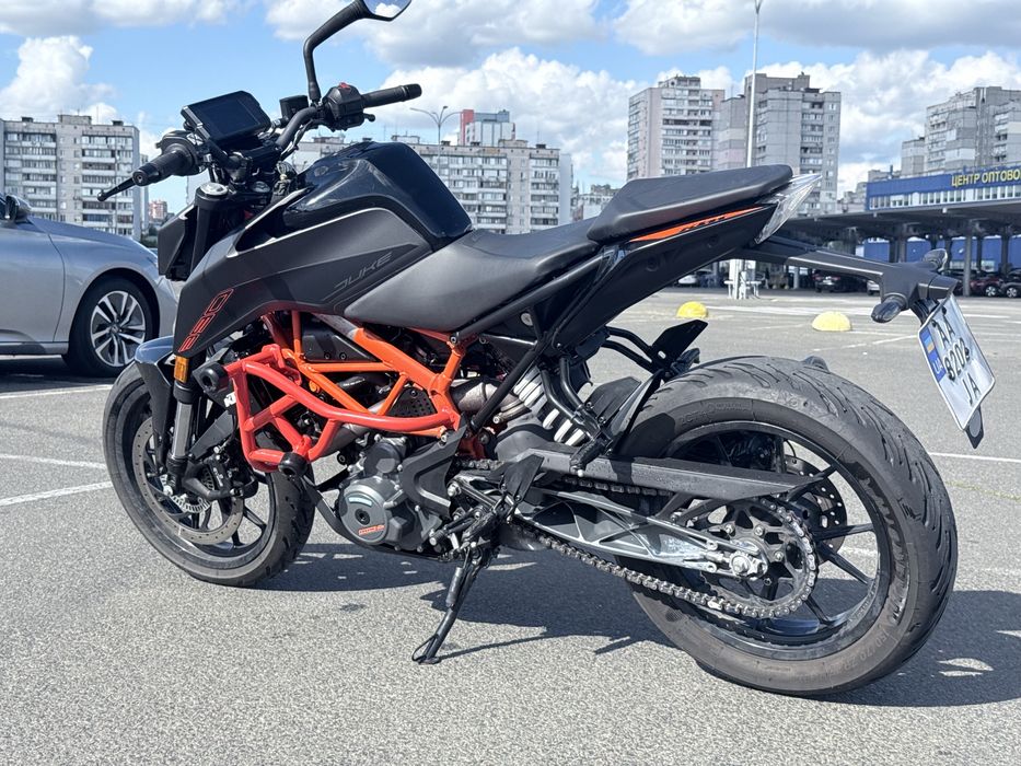 KTM 390 Duke 2023 — 390 см³