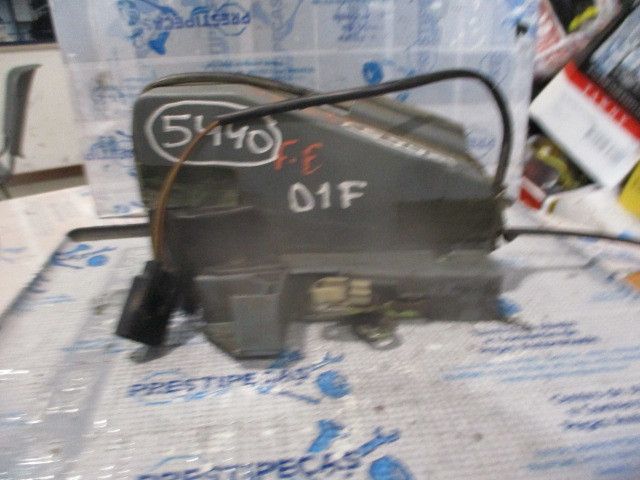 Fechadura / fecho porta frente esquerdo FORD Puma (EC_)