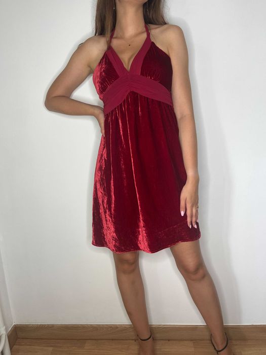 Czerwona burgundowa welurowa sukienka mini Guess rozmiar XS/S