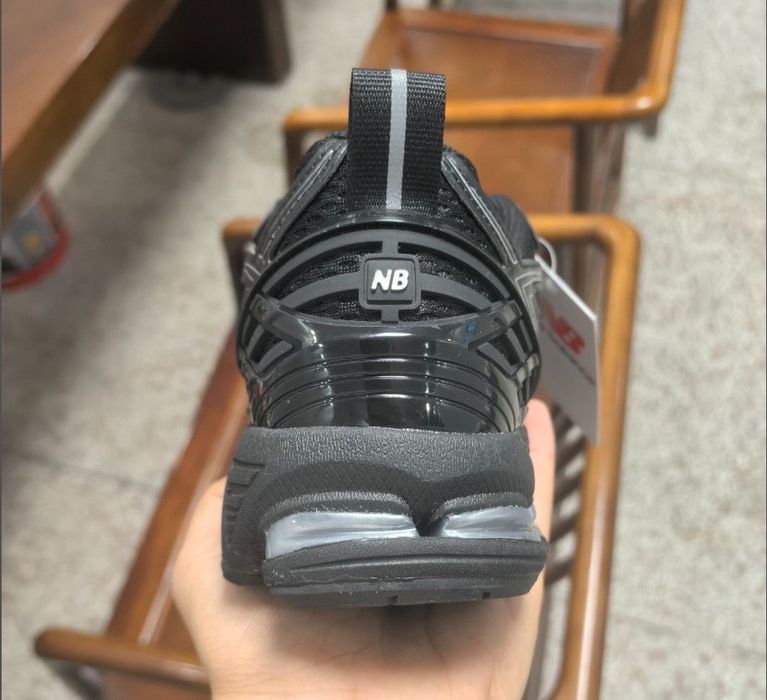 Кросівки New Balance 1906   45 розмір