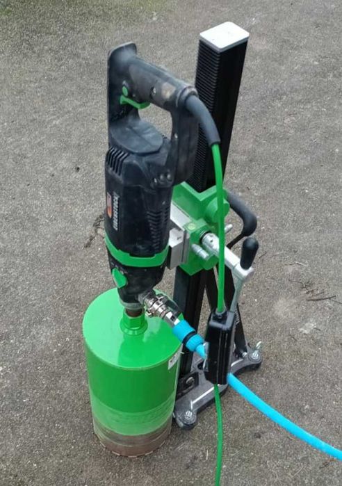 Przewierty techniczne ścian i stropów