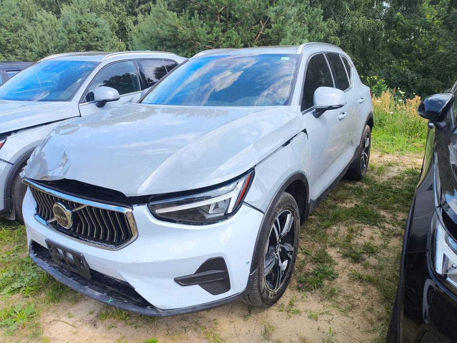 VOLVO XC40 | B5 2.0 MILD-HYBRID | 250 KM | 2024 | Na miejscu! |