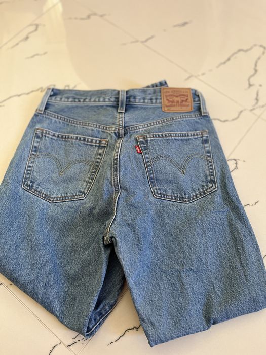 Джинси жіночі Levis