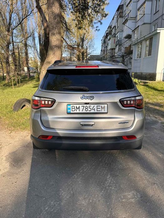В продажі Джип компас