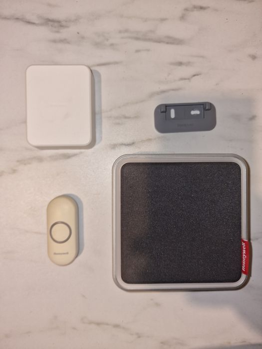 Dzwonek bezprzewodowy Honeywell DC917NG