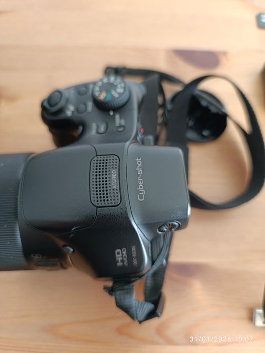 Sony Cyber-Shot DSC-HX400