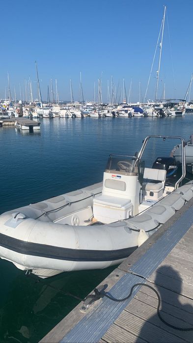 Semi Rígido Valiant V-520 + Mercury 90HP + Atrelado | Muito bom estado