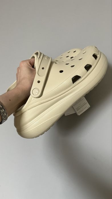Уцінка Crocs Crush clog bone 39 крокси бежеві на платформі краш