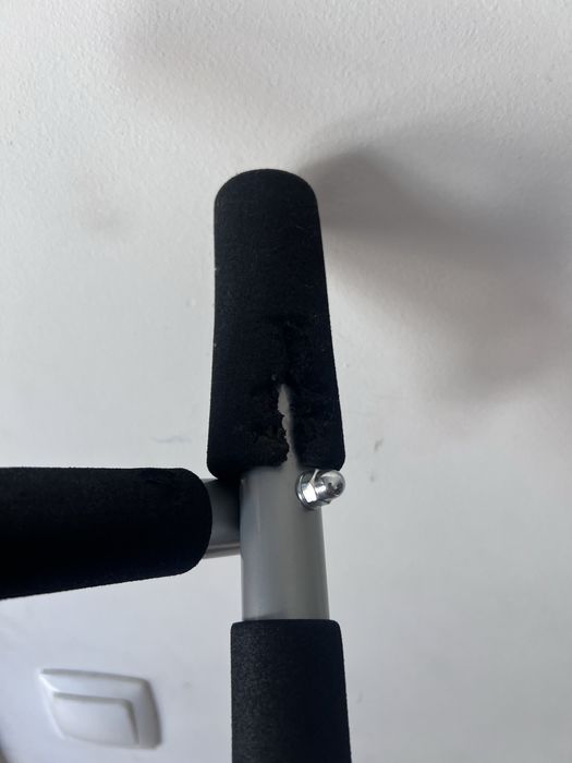 Barra fixa para porta