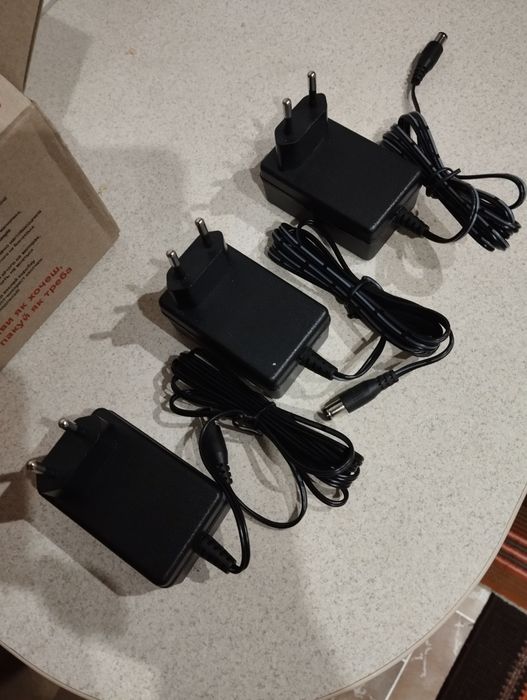 Ціна за лот 3шт.. Блок живлення AC/DC Adapter 12v 1.0A