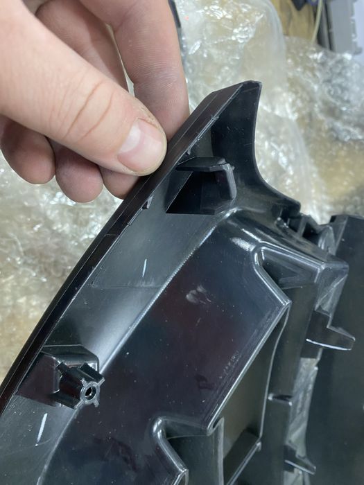 Решітка радіатора Renault Dokker 2012-2021