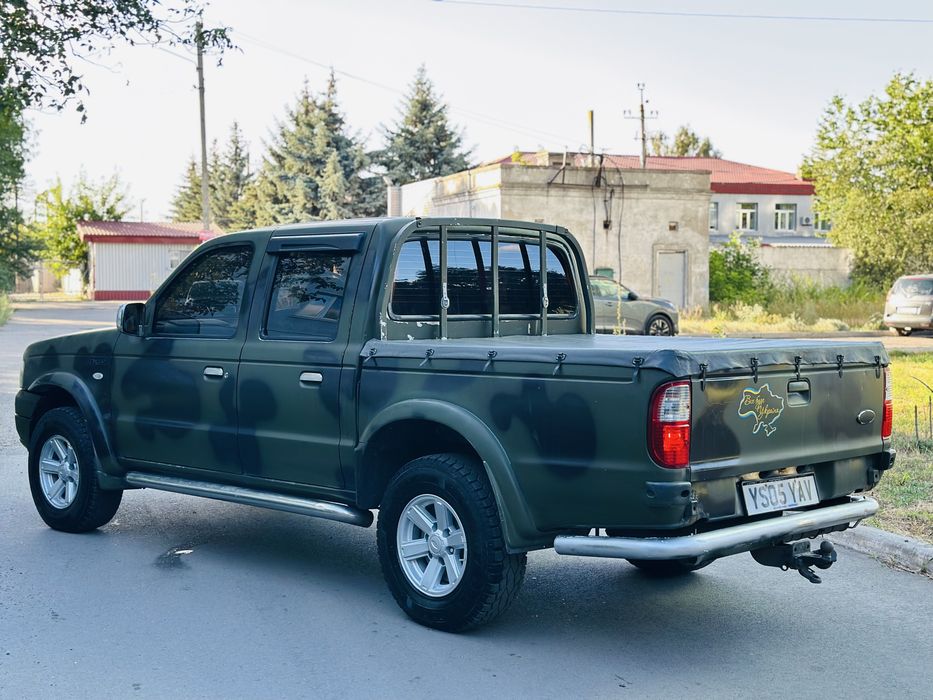 Продам Ford Ranger 2.5 дизель 4х4 пикап в хорошем состоянии