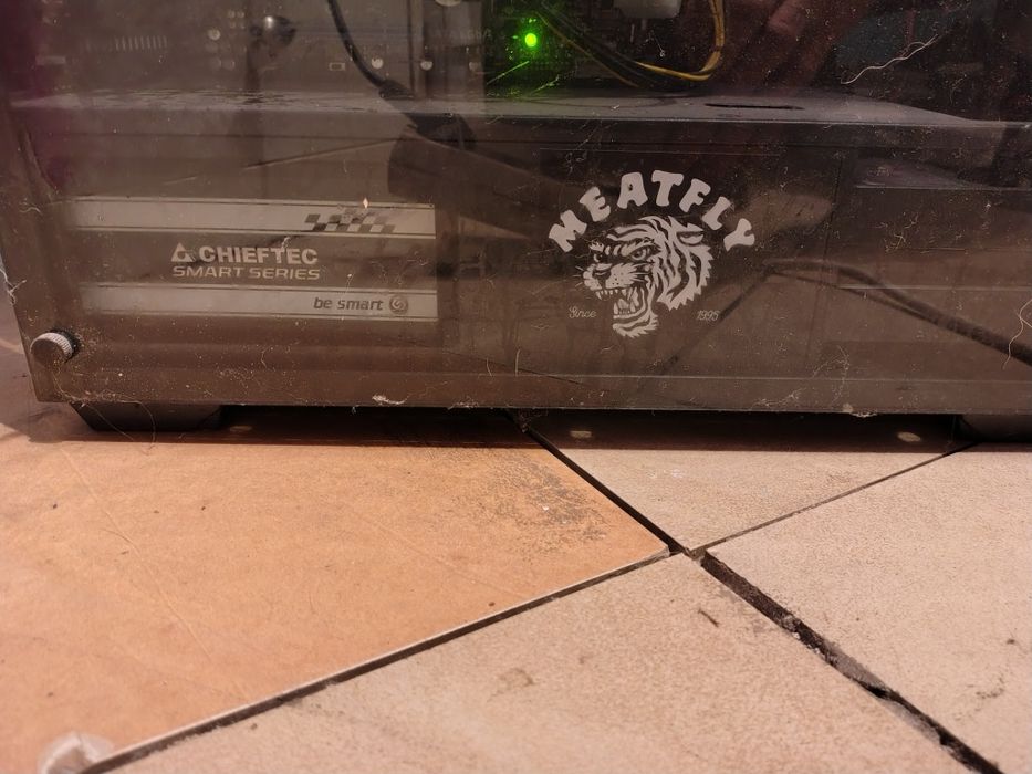 Sprzedam komputer stacjonarny