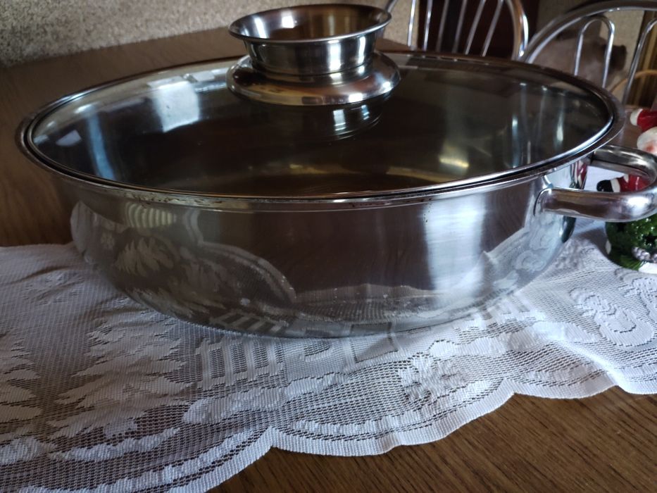 Duża brytfanna z rusztem