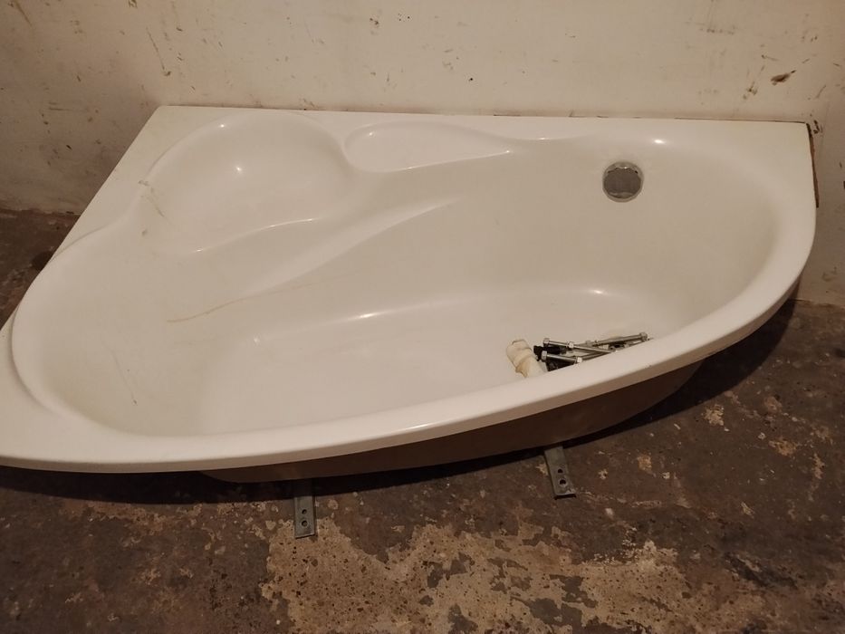 Sprzedam wannę 140x90 odbiór osobisty