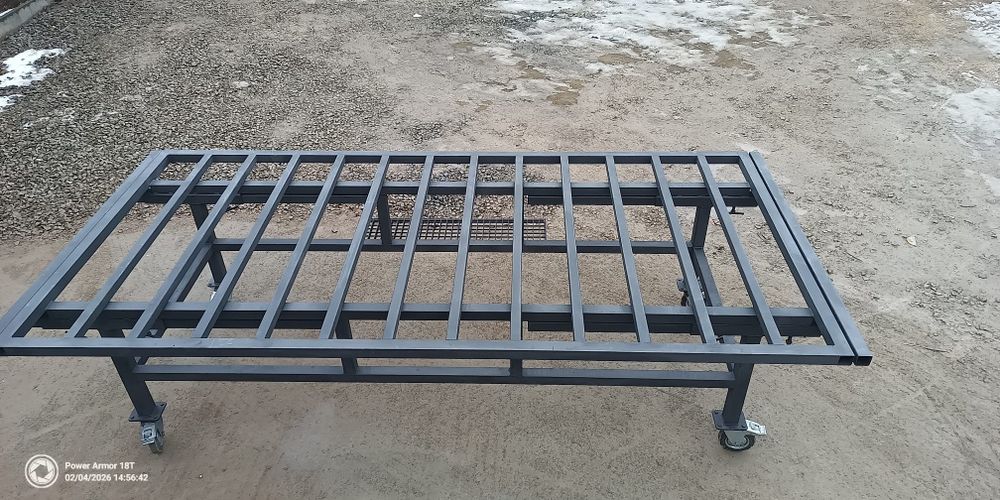 Stół spawalniczy na kołach