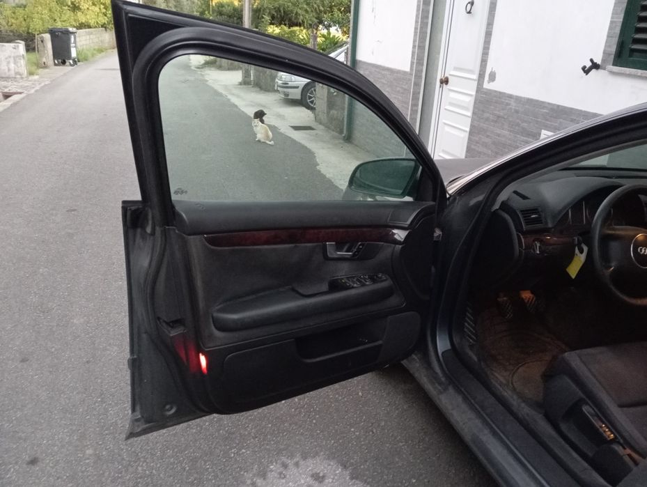 Vendo material Audi A4 B6