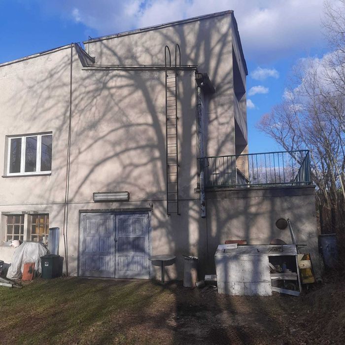 Sprzedam działkę z domem