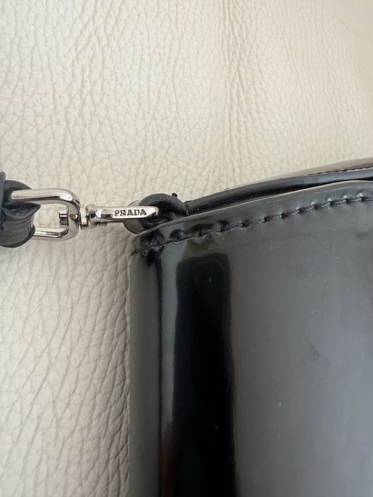 Prada.         burberry