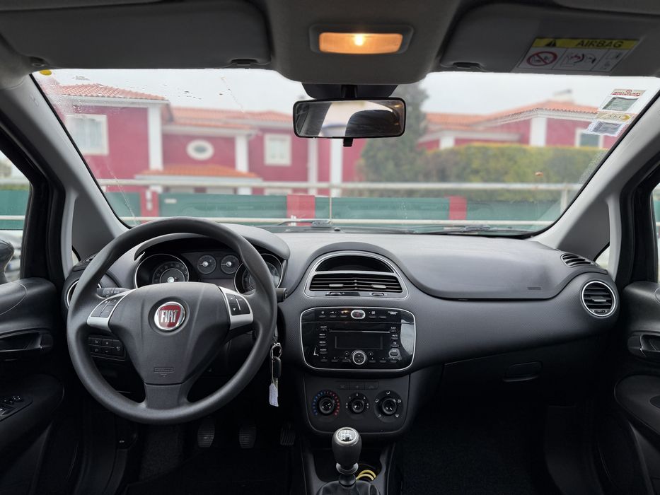 Fiat Punto 1.2 / 84.000km - 2015 - Garantia