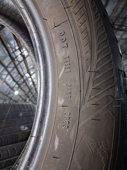 225/60 R18 Goodyaer Vector 4seasons Комплек , Пара