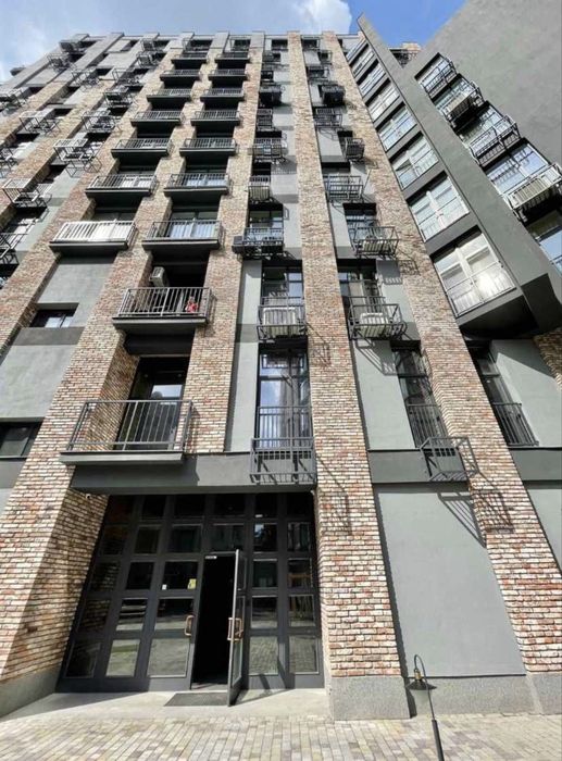 Срочно продам  3 к квартиру в ЖК Лофт. Центр. Екатеринославский бульвар