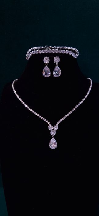 Komplet biżuterii ślubnej balowej