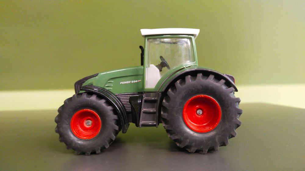 Siku traktor Fendt 1 50