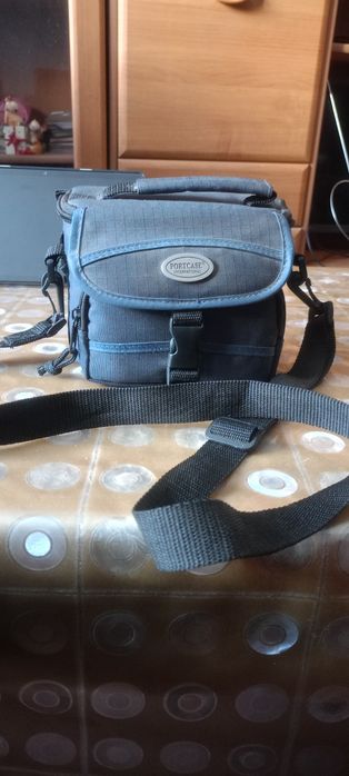 Терміново! Відео - фотокамера Sony + фірмова сумка (слінг). Торг.