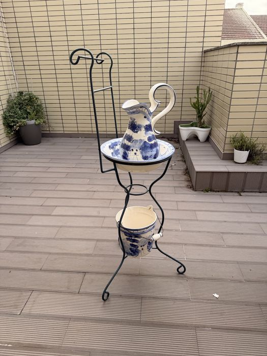 Lavatorio em louca inicio do seculo